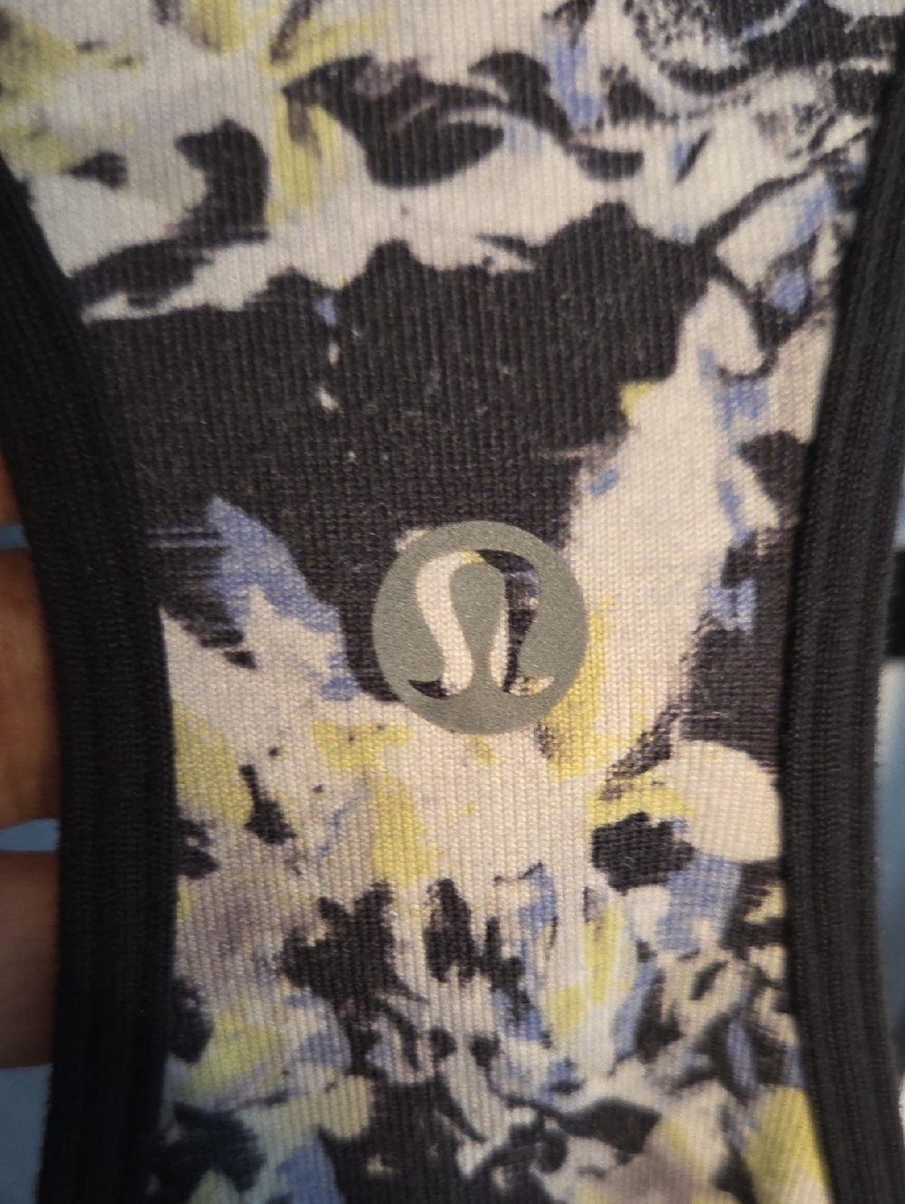 G500. Lululemon Cool Racerback in Crosscourt Petal Black Clarity Yellow / Black - Picture 2 of 5